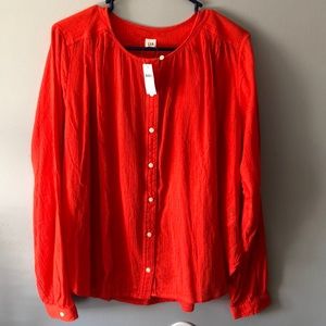 Gap button up shirt